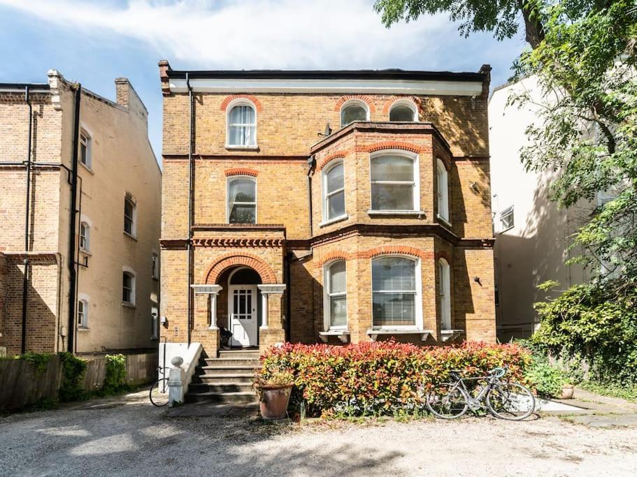 Surbiton Garden Flat Apartment ภายนอก รูปภาพ