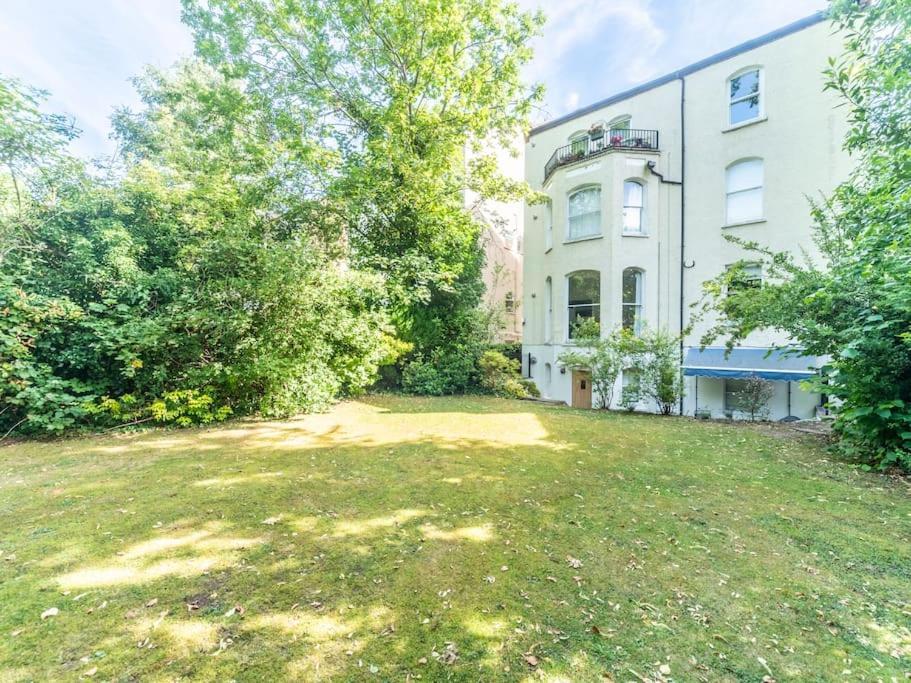 Surbiton Garden Flat Apartment ภายนอก รูปภาพ